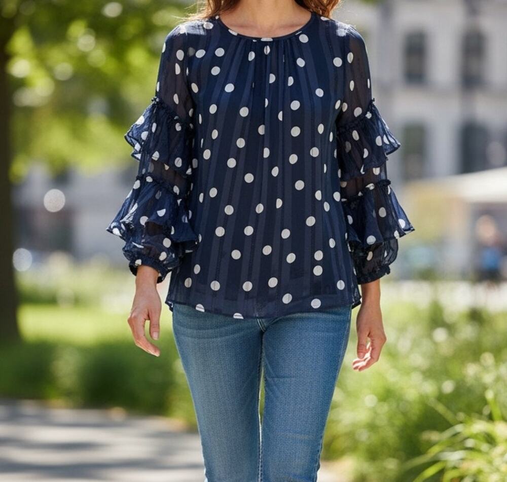 Chico's Polka Dot Pleat Sleeve Top Women's 1P (M Petite 8) Blue White